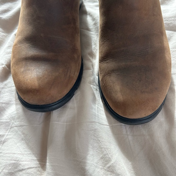 Blundstone Ankle Chelsea Boot - Picture 4 of 4